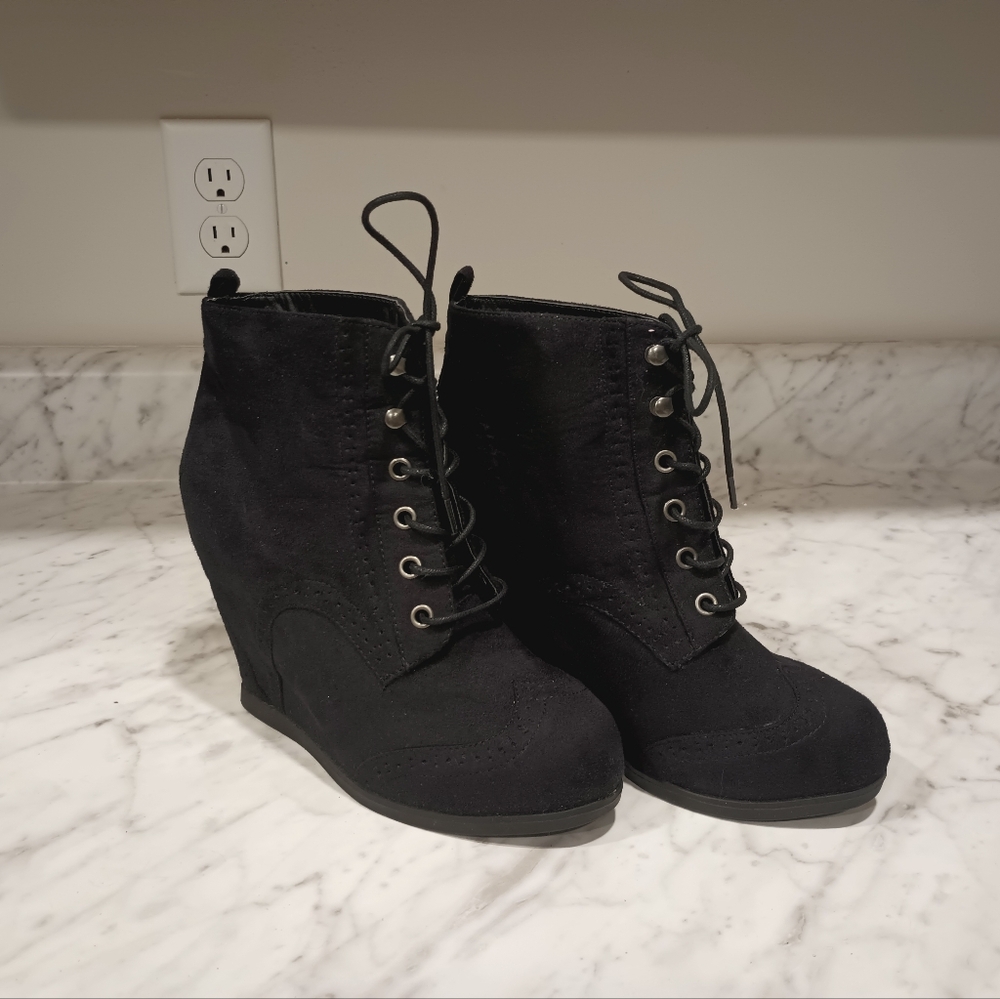 NWOB Mossimo Ankle Booties